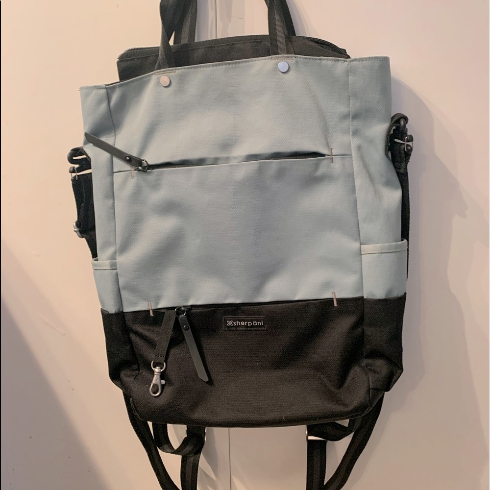Sherpani convertible backpack/tote/crossbody in teal